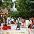 Eröffnungsfeier im Juni 2003 - Menschen im Park